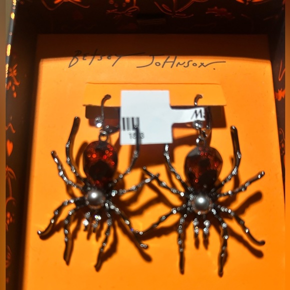 NWT- Betsey Johnson Red/Black Spider Earrings - Picture 4 of 4